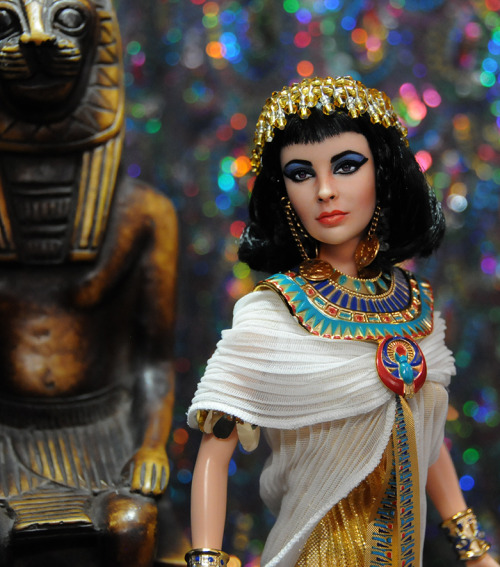 www.ebay.com/usr/ncruz_doll_art Bid now on Elizabeth Taylor as Cleopatra! This rep