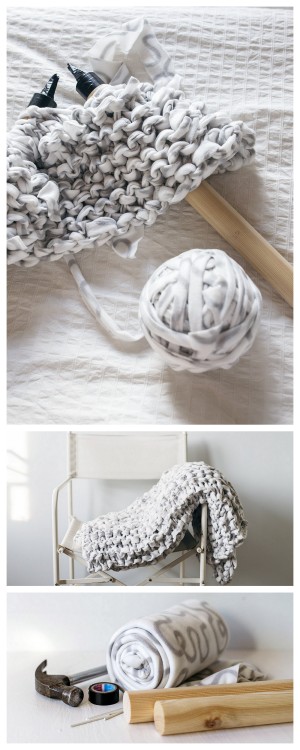 DIY Knit Chunky BlanketMake your own affordable DIY Knit Chunky Blanket using fleece blankets.Many p