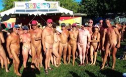 digger-one: 10 reasons to be naked socially