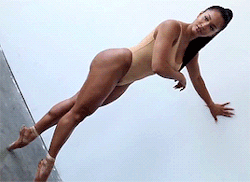 rebelliousrebe:  sircheex:  sheesh   rosa
