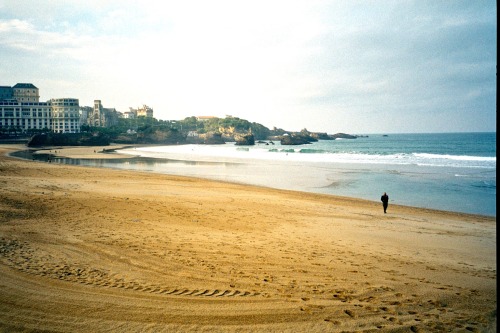 Plage en fin d'automne, Biarritz, France, 2001.