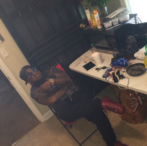 strawberitashawty:  ayebruhweoutchea:  yungkawaiiinigga:  niggasandcomputers:  emiliogorgeous:  There isn’t any debate that Peewee Longway is perhaps one of the most overlooked fashion icons in recent history.  Style Icon  Finesse Father  Not finesse