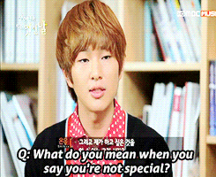 imwoozii:  I honestly think Onew doesn’t think he’s that amazing. How can someone