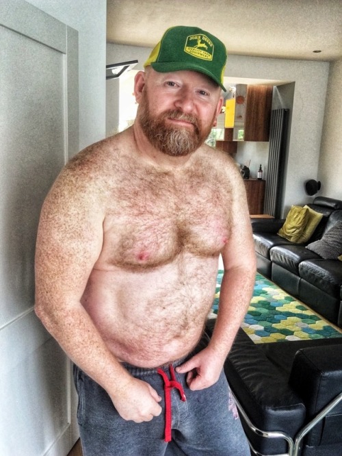 redbearuk1:Untied and ready!