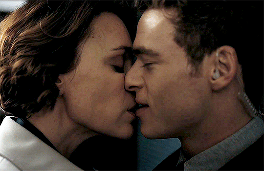 416171fde2f648dfd20d1170c9e81f56962f102c.gifv