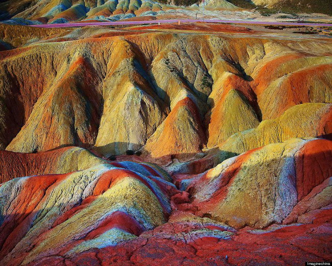 leslieseuffert:  At first glance, you’d assume that these images couldn’t possibly