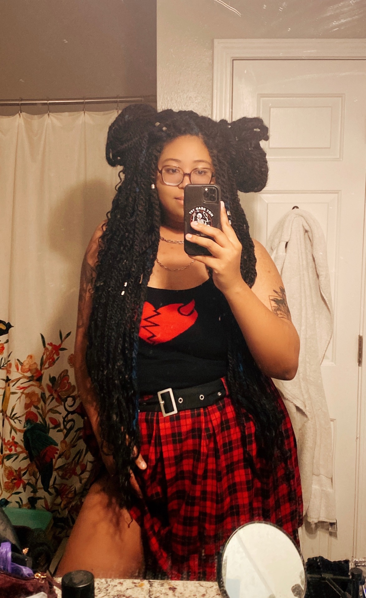 giantffa:uhhhhh howdy there folks 😅 I wish I had a better excuse than “i’ve been busy” for being away but i really have just been busy… I still am… BUT i promise i’m not abandoning this blog… just gotta do irl stuff… make some moves,