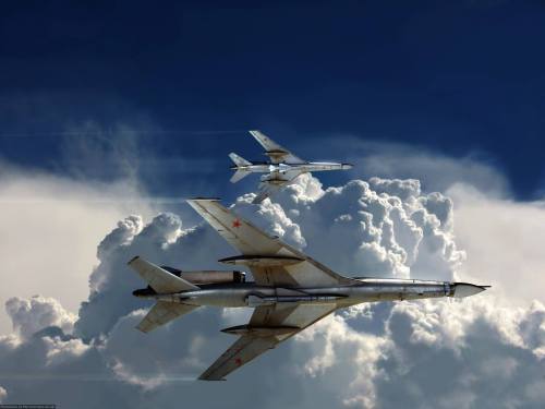 titovka-and-bergmutzen:Another great shot of twin Tupolev Tu-22 “Blinders” armed with the huge As-