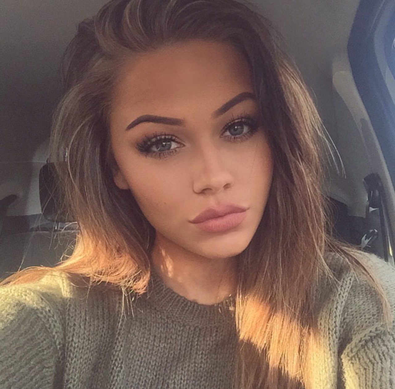 solisseblog:  Instagram: rhiastylesx 