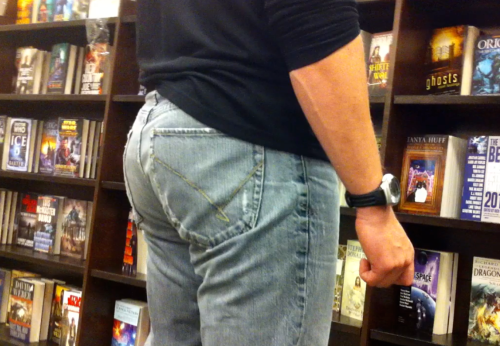 porngeekstuff:  DILF Ass @ Barnes &amp; Noble Greatest Hits Part 11  Look how his jean seam is s