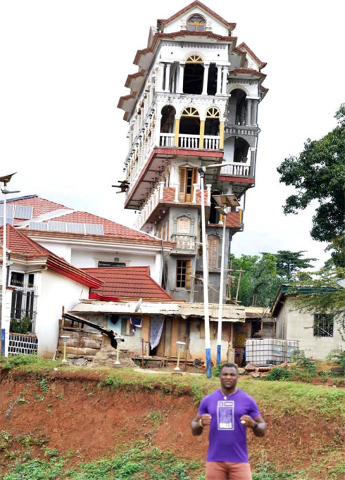 placesandpalaces: When You Have The Money But Not The Land (Batié, Cameroon)