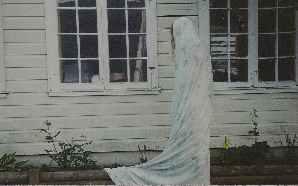 englishsnow:   Nicolette Polek      