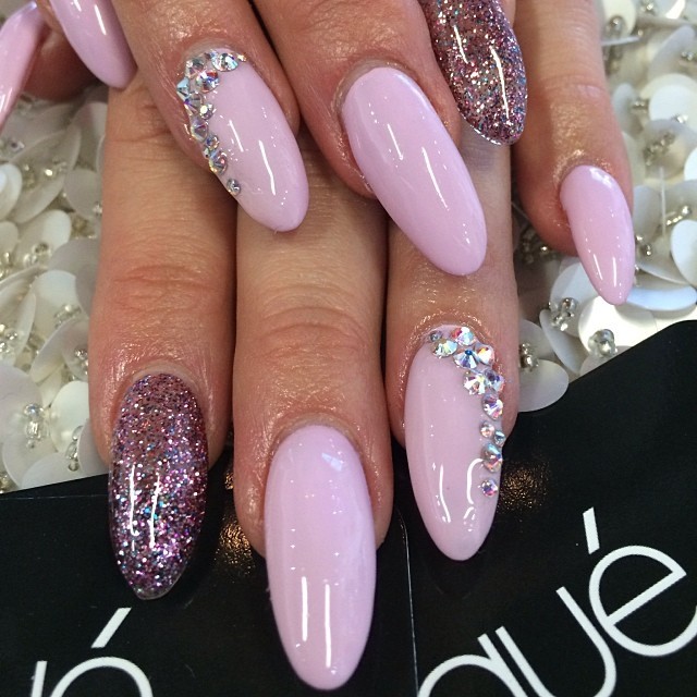 missglamourbunny:  girly-things-by-zoe:  Xoxo     Missglamourbunny IG:rosannaelizabethx
