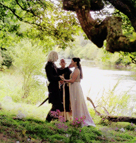 lochiels:Prince Rhaegar loved his Lady Lyanna, and thousands died for it.