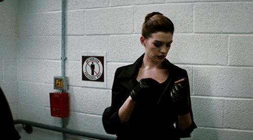 selinas: “Do you mind?” Selina Kyle in The Dark Knight Rises (2012) dir. Christopher Nol