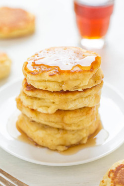 yummyinmytumbly:  THICK AND FLUFFY MINI BUTTERMILK PANCAKES