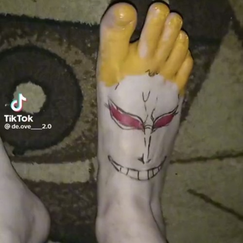 I Present To You, ToeFlamingo.