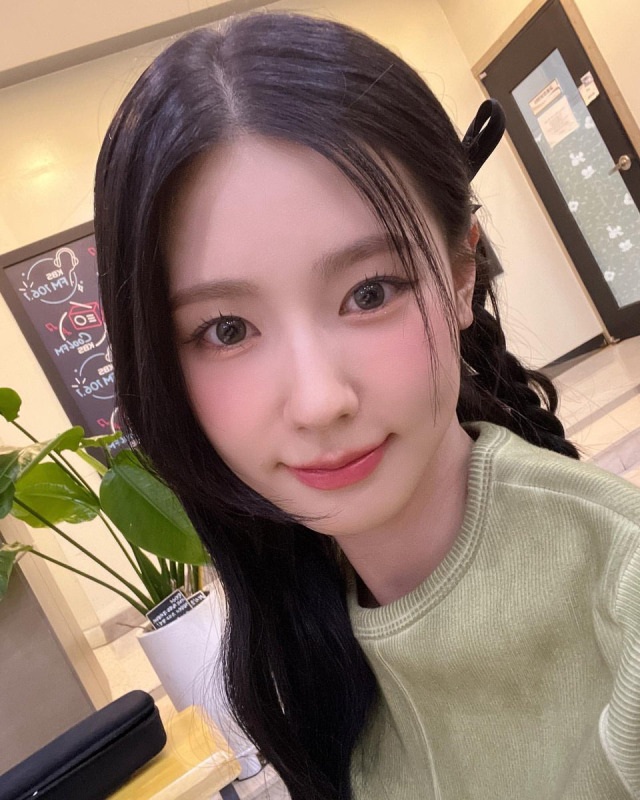 miyeon gi dle kbs gayo radio selcas #miyeon #cho mi yeon #(g)i-dle # ...