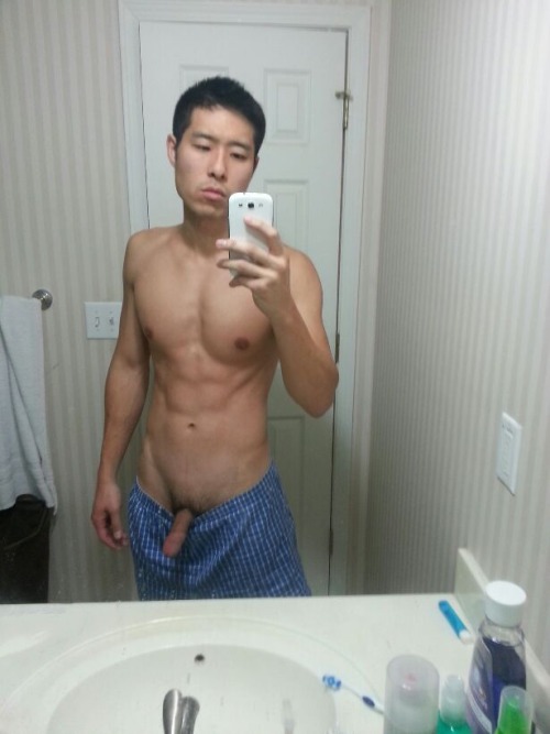 mantop10691:  上翹直屌運動男…