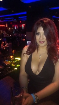 Eroticstorypics:  You See Her At Bar. Those Lips. Those Tits. The Key Dangling Below