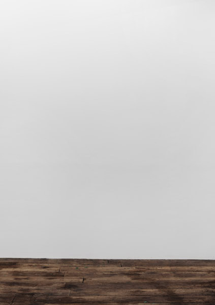 nyctaeus:  Johan Rosemunthe - Untitled Warm spot (60 celsius) on the wall at a gallery