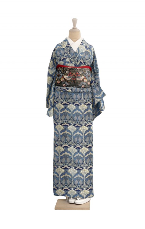 Gofukuya printed kimono collection, pairing antique Arts and crafts patterns