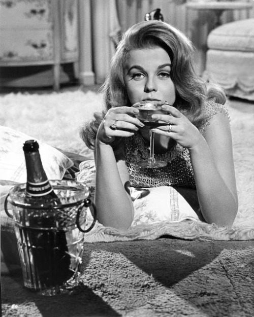 saltee1: Ann Margaret…. another naughty redhead to fuel my childhood fantasies :)
