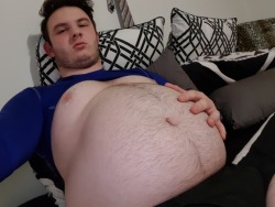 chubbyhouseboyatyourservice:  So stuffed, need belly rubs…🐷🐷🐷