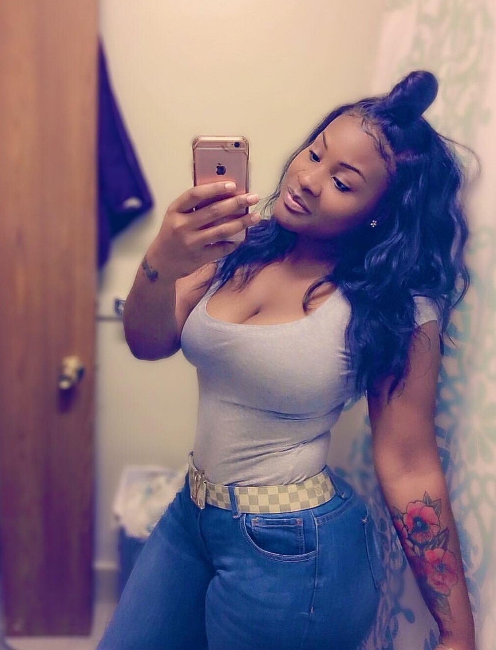 kingjazziedad:  DeliciouslySexy. CurvyLicious. BootiDelicious Mami. Many BiancaShow