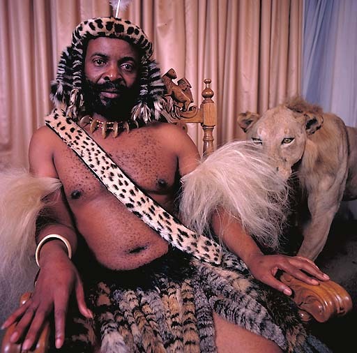 nikkofrikko:  African Kings: Portraits of a Disappearing Era from 1988 to 1991  by