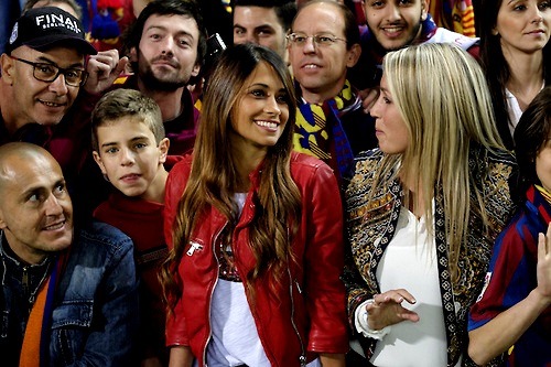 leomessiforever:  Antonela Roccuzzo e Sofia Balbi 