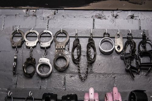bondage-photography:  thattroikidd equipment 