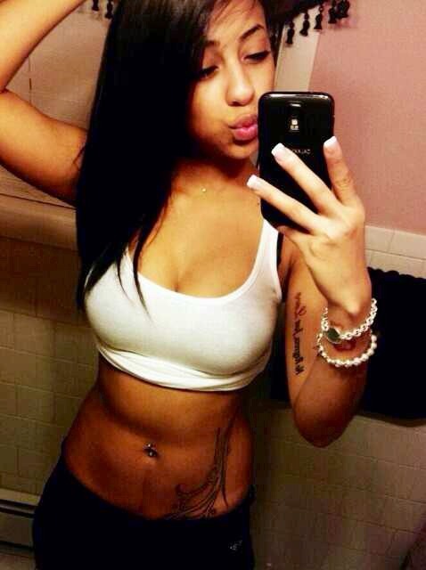 royaltymerissa:  My body before I had aria 😩 #oldpic 