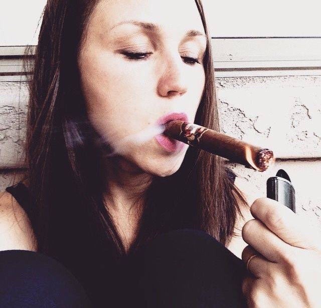 cigarcapnolagnia: