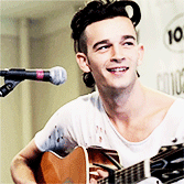 austonsmatt:first class hottie → matty healy 
