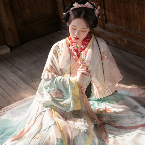 hanfugallery: chinese hanfu by 无衣饮羽汉服