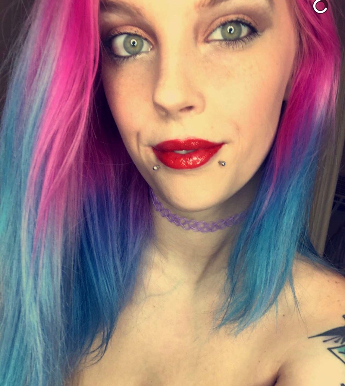 fiveonetwocouple:  Happy Thursday Sexxies !
