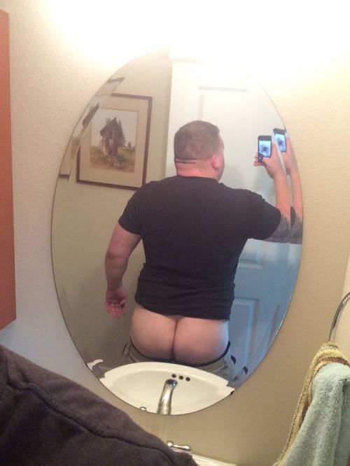 electricunderwear:  ace0329:  bigmenarebest:  This guys is sexy as fuck. his blog is chubxlife  :-) Woof!  Hell yeah he is