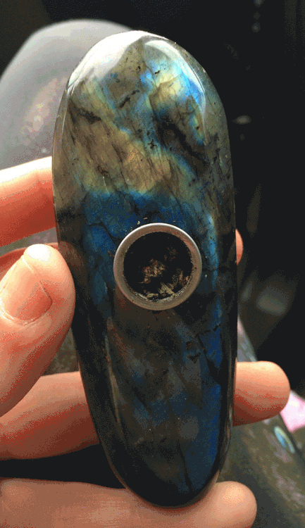 mamadivaa:  Got my labradorite pipe from natural magics! It’s so amazing!! 😍😍 Get your own natural crystal pipe here~ [X]