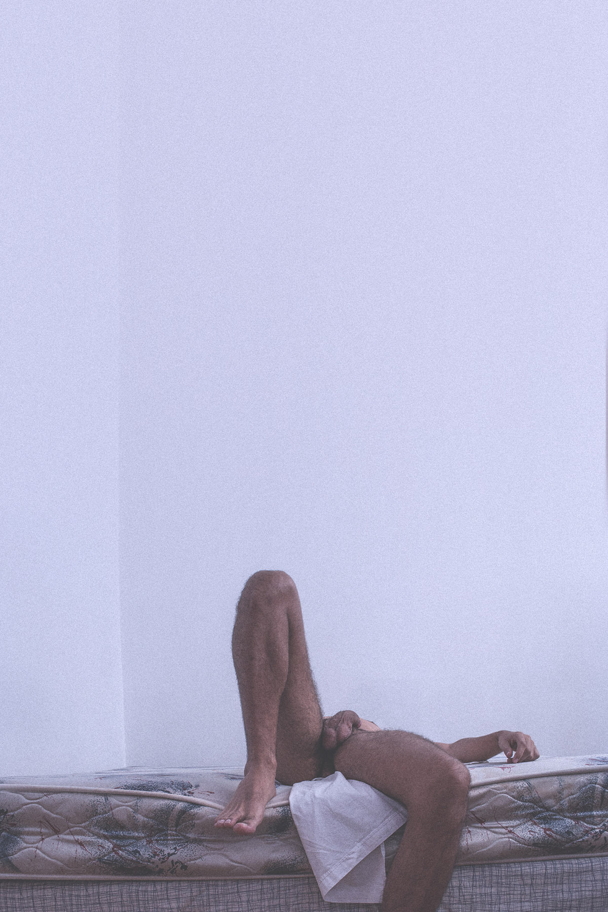 summerdiaryproject:    EXCLUSIVE     DIEGO EN CASA    DIEGO PHOTOGRAPHED AT HOME