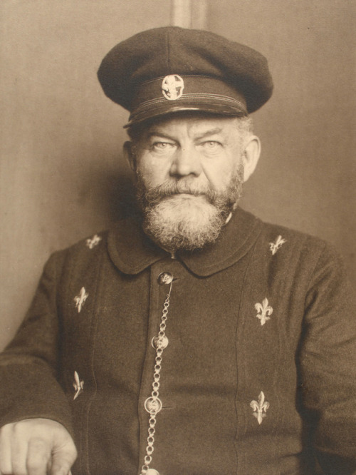 Ellis Island Immigrantsca. 1905–14Photographer: Augustus F. Sherman (American; 1865–1925)