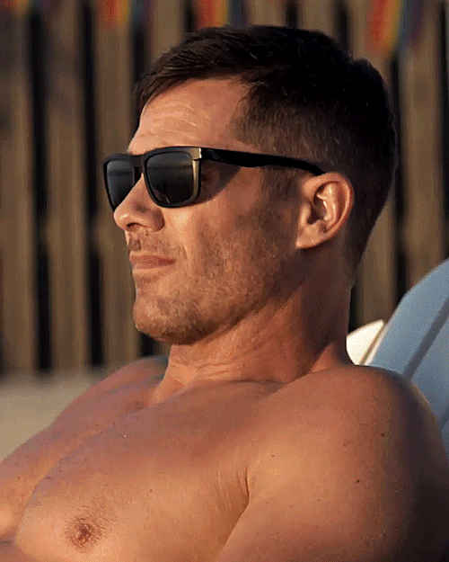 froylanmadden:LUKE MACFARLANE as Aaron Shepard in Bros (2022)