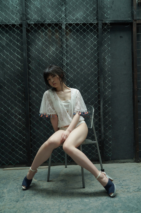 uptou: [週プレnet Extra] No.726 吉岡茉祐「First Gravure for a Voice Actress」 #3 さらに読む