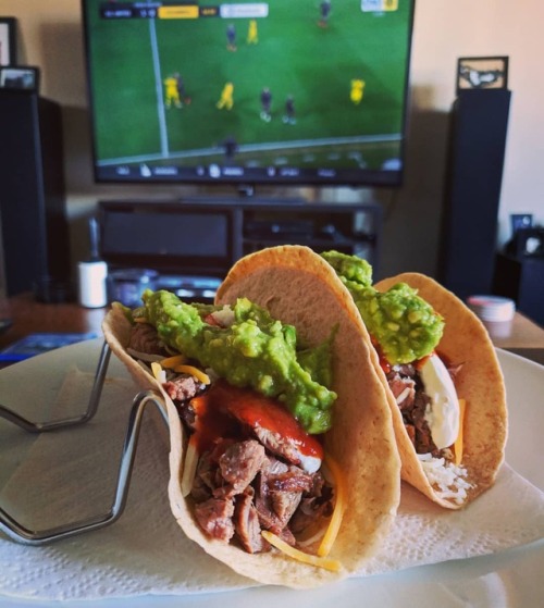 Soccer and tacos, this is how I like to spend my Saturdays. #ketofood #keto #ketotsis #ketogeniclife
