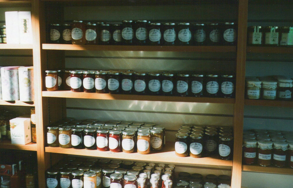 inky-feathers:  Jam Jars (by Hannah Louise Curson) 