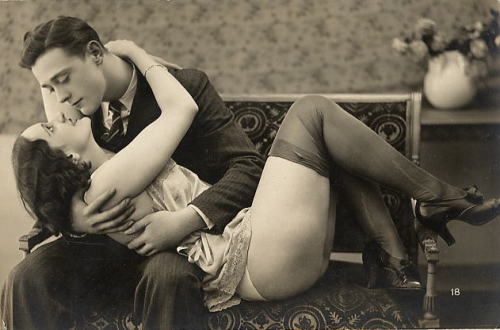 retrogasm:  Vive l’amour 