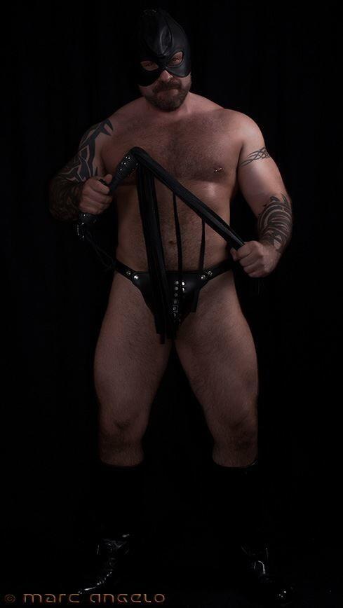 sensu-alist:  bjbearcub:  Hot- Marc angelo  FOLLOW ME: http://bjbearcub.tumblr.com