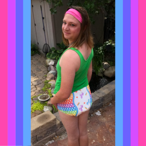addypeepants:I love these colorful Pride diapers!