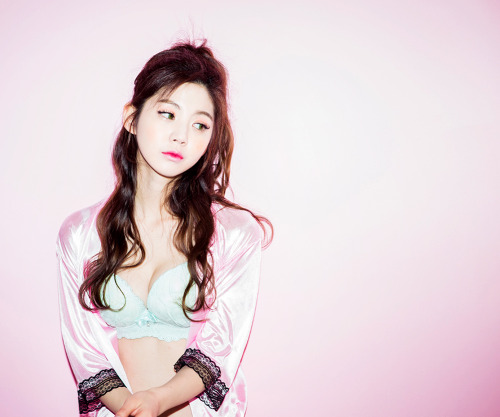 asian-beauty7:  korean girl Lee Chae Eun