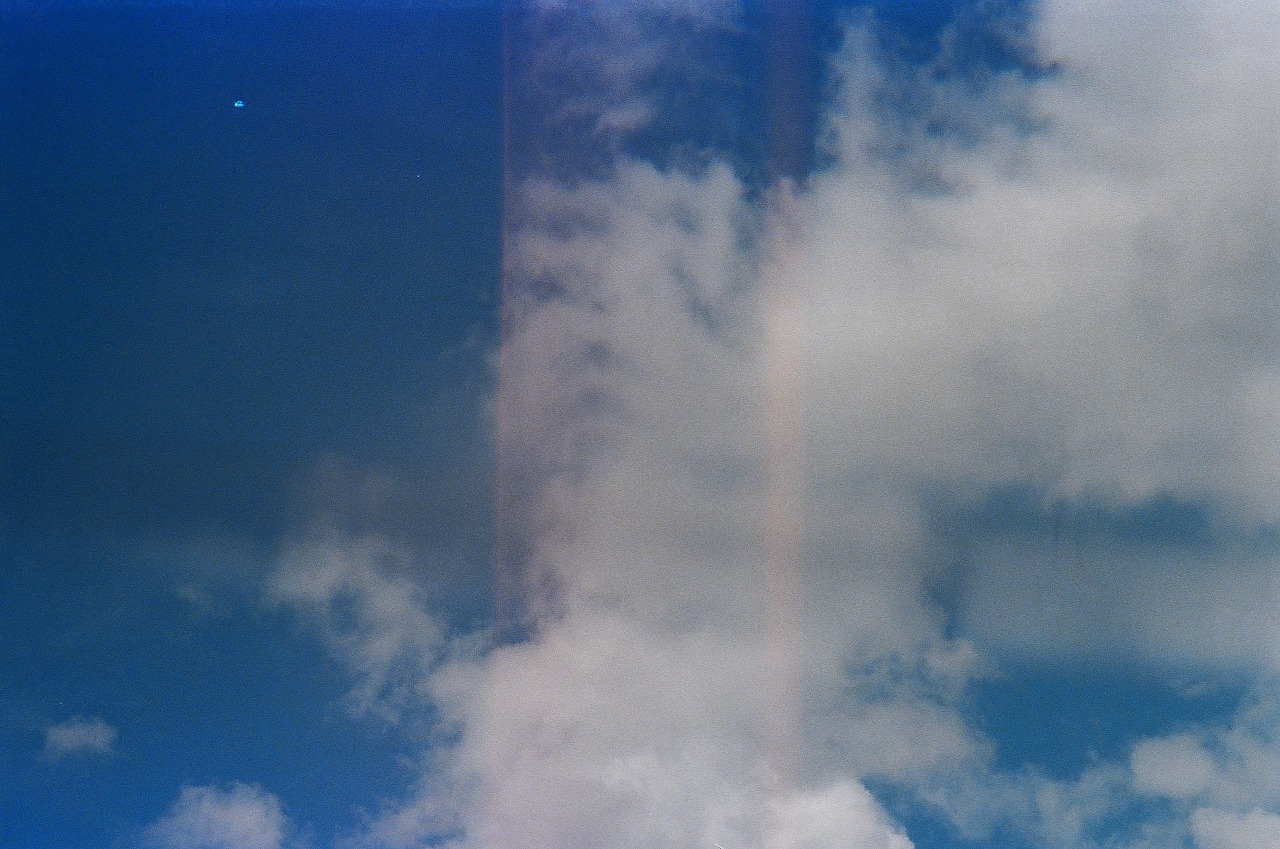 nomadicmemories:  millions-of-colors:  / / / by heather boyd  By heather boyd